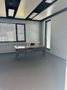 Eckbüro